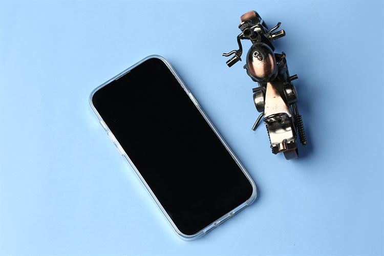 Ốp lưng Magsafe iPhone 14 Pro Max Nhựa cứng viền dẻo Kingxbar Màu Trắng