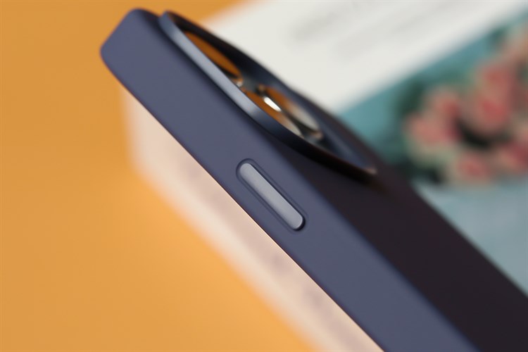 Ốp lưng iPhone 14 Pro Max Silicone UniQ Hybrid Lino Chính hãng Màu Tím