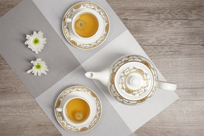 Bộ 14 món ấm trà sứ Minh Châu ngựa vàng MC-BAT01 Màu Trắng