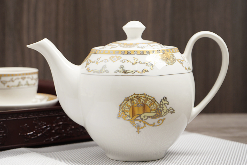 Bộ 14 món ấm trà sứ Minh Châu ngựa vàng MC-BAT01