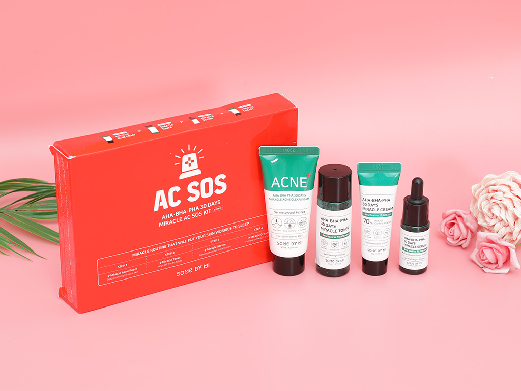 Bộ sản phẩm Some By Mi AHA-BHA-PHA 30 Days Miracle AC SOS Kit (4 Items) cải thiện da mụn từ rau má 1