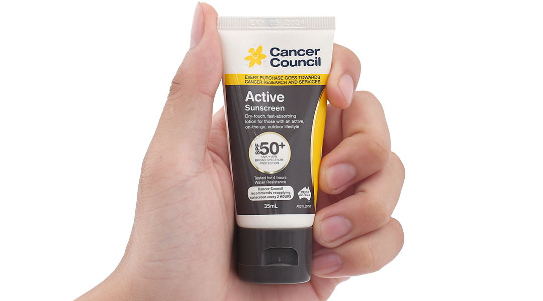 Kem chống nắng Cancer Council Active Sunscreen SPF50+ giúp bảo vệ da