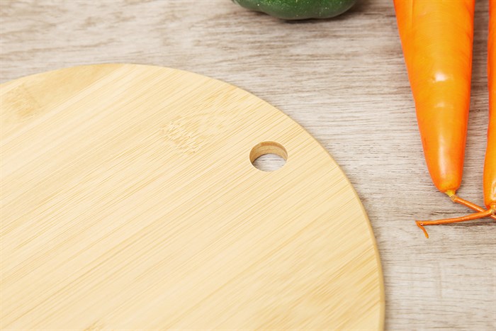 Thớt chặt tre tròn 25 cm BHX SC2007 Màu Vàng