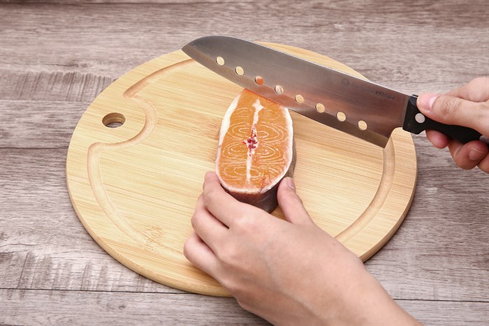 Thớt thái tre tròn 25 cm Delites SC2006-NHAT Màu Nâu nhạt