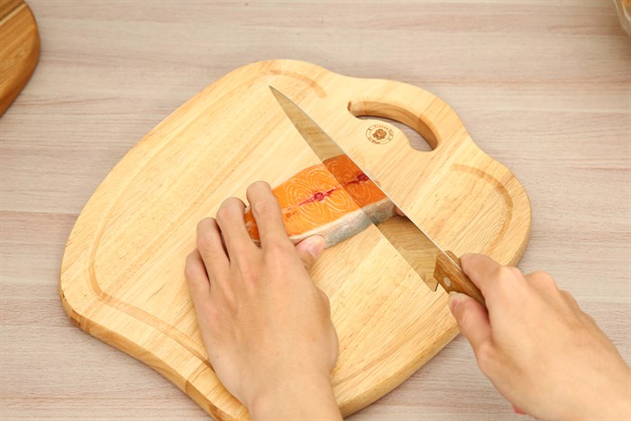 Thớt thái gỗ quả táo 32 cm Trường Sơn A32 Màu Nâu