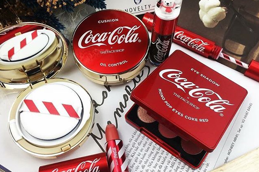 Cận cảnh bộ mỹ phẩm TheFaceShop x Coca Cola mới ra mắt đẹp mê ly