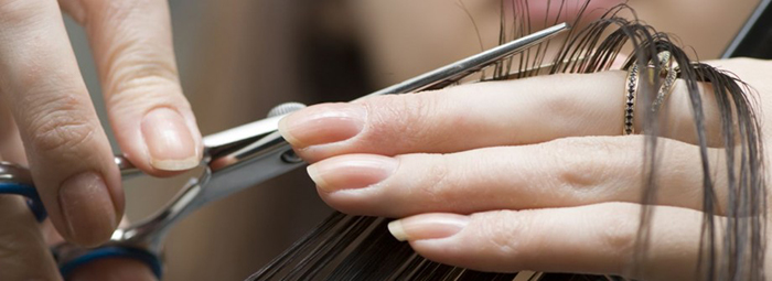 The answer from experts: straightening hair before dyeing or dyeing first