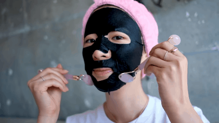 Tuyệt chiêu làm da căng mọng khi đắp mặt nạ giấy của beauty blogger khiến cộng đồng mạng dậy sóng