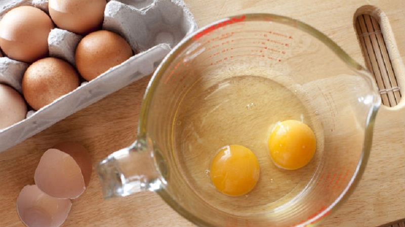 3 cách dưỡng tóc bằng trứng gà nhanh - gọn - lẹ cho hiệu quả bất ngờ