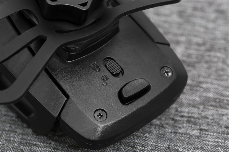 Đế điện thoại trên xe máy eSaver JHD-40HD12 Đen Màu Đen