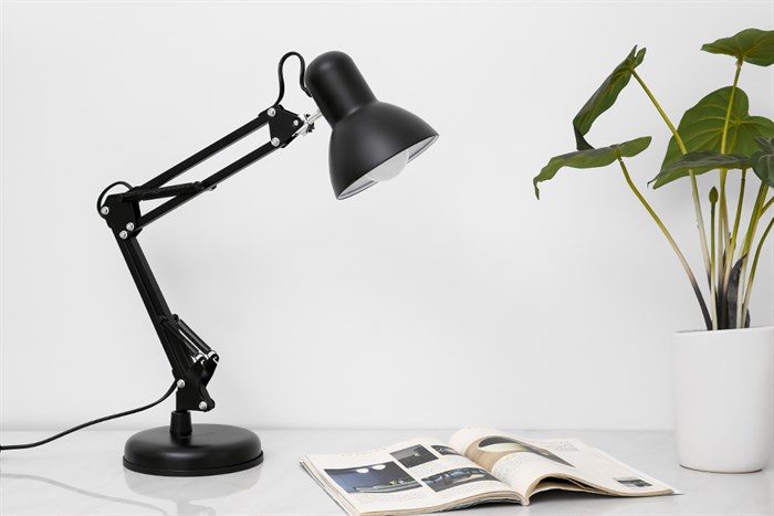 Đèn bàn học Sunhouse SHE-13LED-A6 Màu Đen