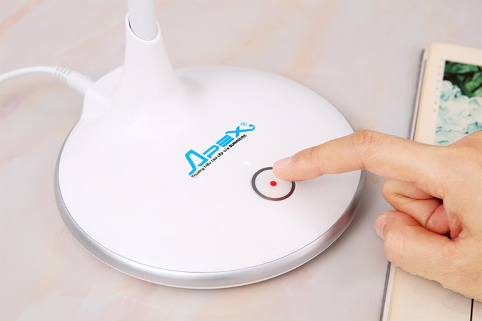 Đèn bàn Apex APE-01LED Màu Trắng