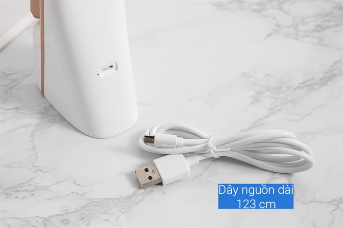 Đèn bàn sạc LED Panasonic HHGLT0339W88L Trắng Màu Trắng - Vàng