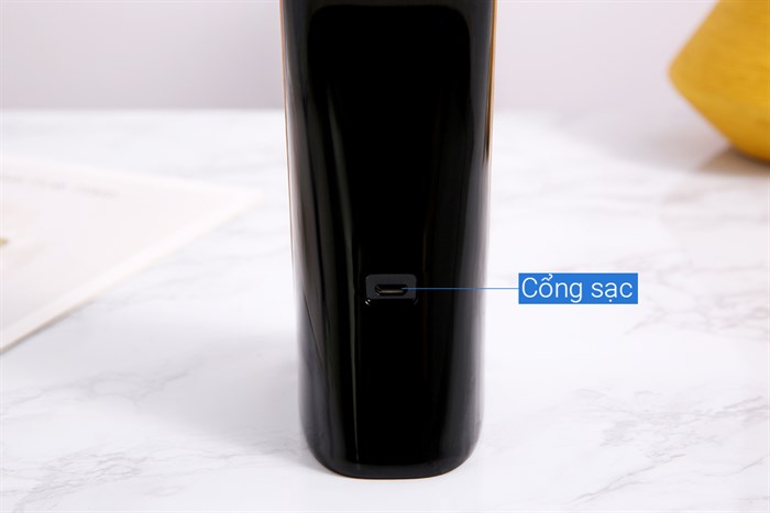 Đèn bàn sạc LED Panasonic HHGLT0339B88L Đen Màu Đen