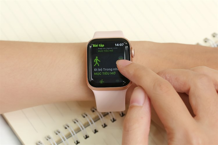 Apple Watch S4 GPS 40mm Viền Nhôm dây cao su