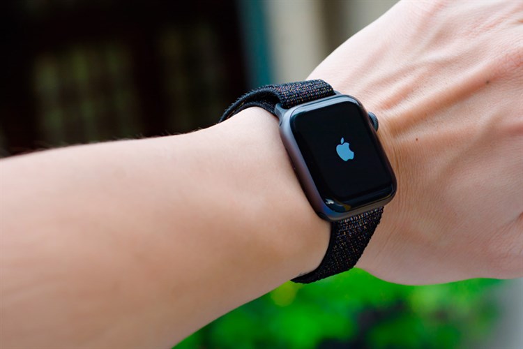 Apple Watch S4 GPS 40mm viền nhôm dây vải