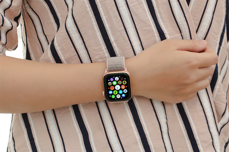 Apple Watch S4 GPS 44mm viền nhôm dây vải
