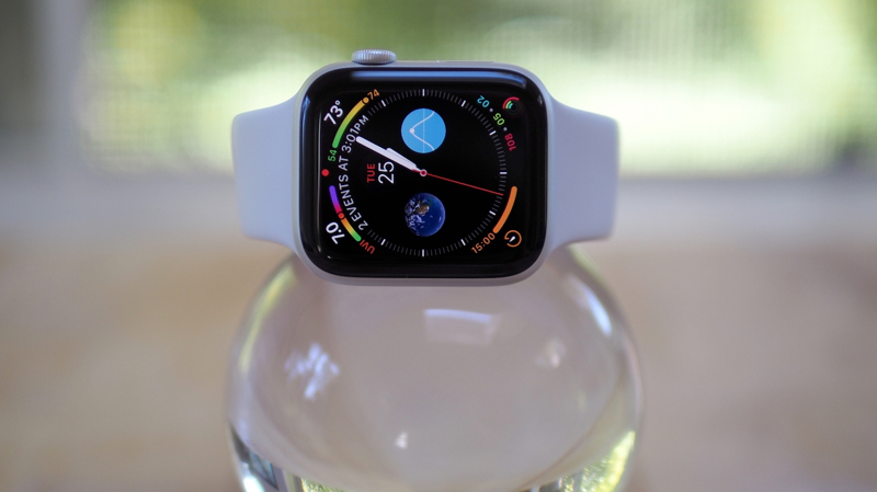 Apple Watch S4 GPS 44mm silver (MU6A2VN/A) - màn hình