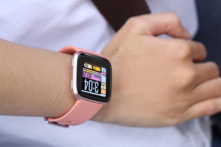 Đồng hồ thông minh Fitbit Versa dây cao su