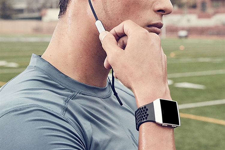 Đồng hồ thông minh Fitbit Ionic