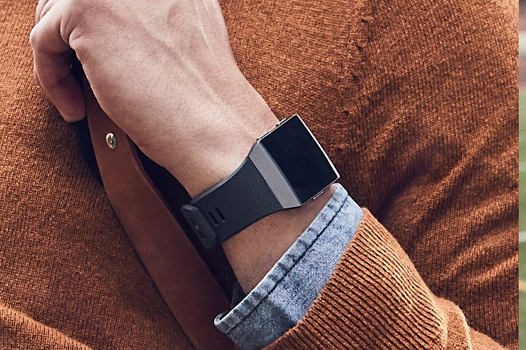 Đồng hồ thông minh Fitbit Ionic