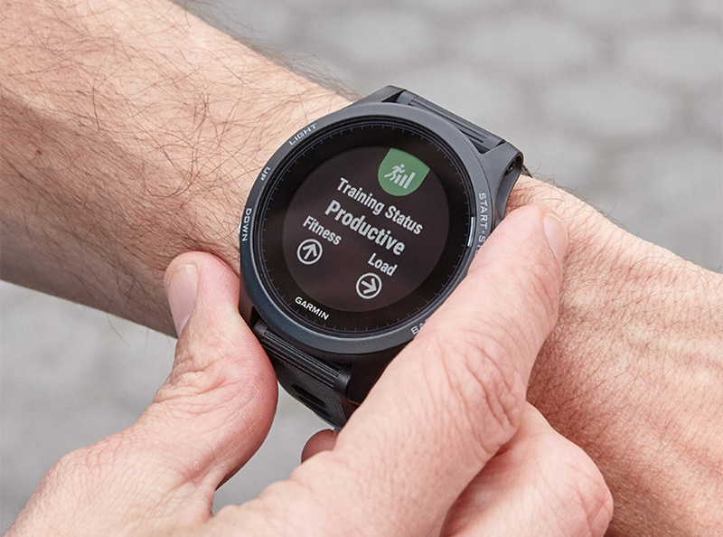 Garmin forerunner 2025 935 giá