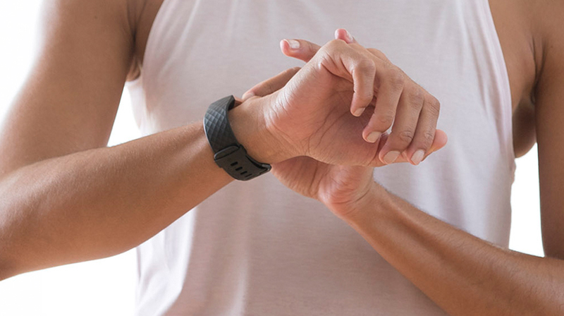 Thiết bị đeo thông minh Fitbit giảm giá mạnh, đặt mua ngay! - ảnh 1 Thiết bị đeo thông minh Fitbit giảm giá mạnh, đặt mua ngay! - ảnh 1