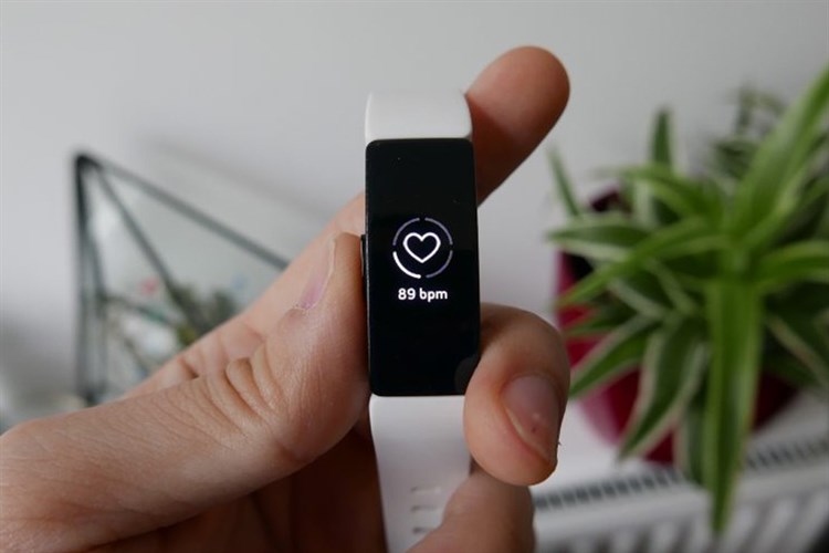 Vòng đeo thông minh Fitbit Inspire HR