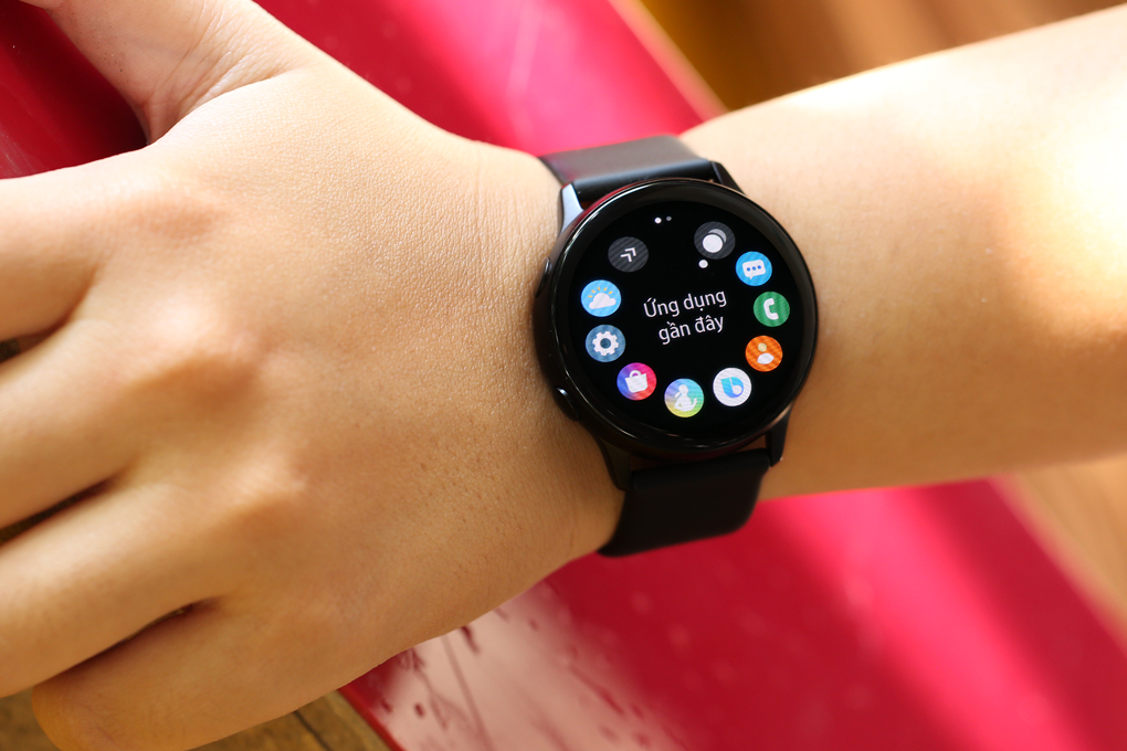 Đồng hồ thông minh Samsung Galaxy Watch Active R500 40mm Màu Đen