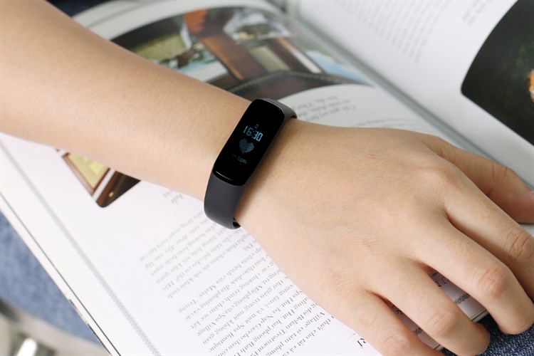 Vòng đeo tay thông minh Samsung Galaxy Fit e R375 Màu Đen