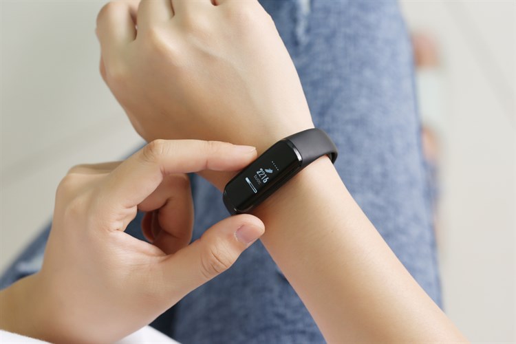 Vòng đeo tay thông minh Samsung Galaxy Fit e R375 Màu Đen