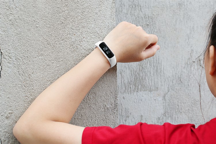 Vòng đeo tay thông minh Samsung Galaxy Fit e R375 Màu Trắng