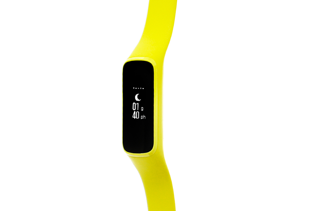 Vòng đeo tay thông minh Samsung Galaxy Fit e R375 Màu Vàng