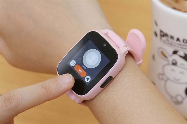 Đồng hồ định vị trẻ em Masstel Super Hero Màu Hồng