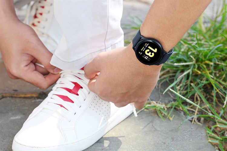 Đồng hồ thông minh Samsung Galaxy Watch Active 2 40mm Đen Màu Đen