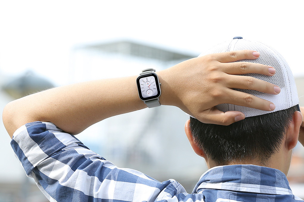 Đồng hồ thông minh Huami Amazfit GTS xám Màu Xám