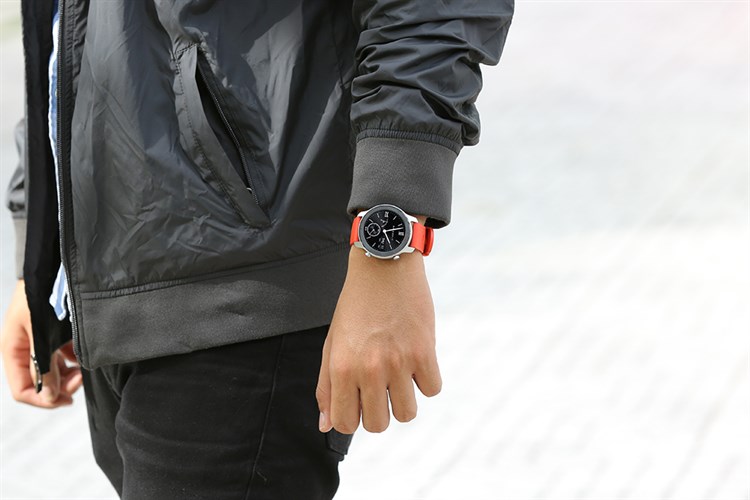 Đồng hồ thông minh Huami Amazfit GTR 42mm đỏ Màu Đỏ