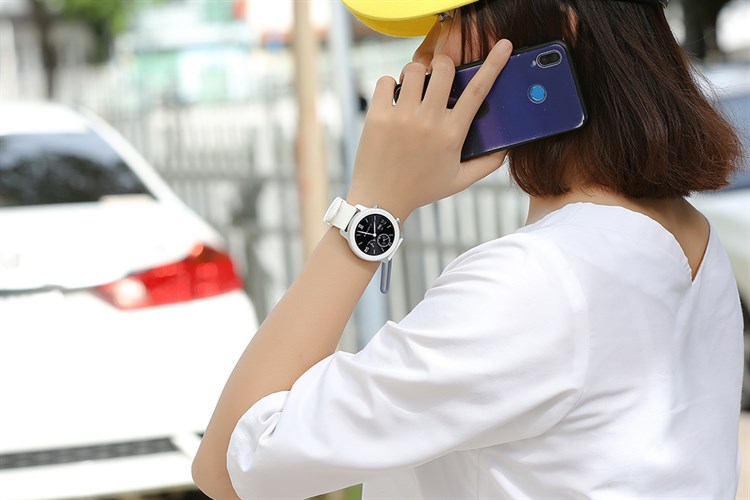 Đồng hồ thông minh Huami Amazfit GTR 42mm trắng Màu Trắng