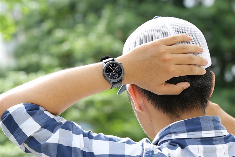 Đồng hồ thông minh Huami Amazfit GTR 42mm đen Màu Đen