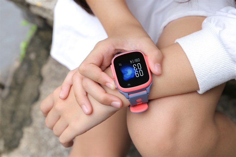 Đồng hồ định vị trẻ em 4G Abardeen T3 Hồng Màu Hồng