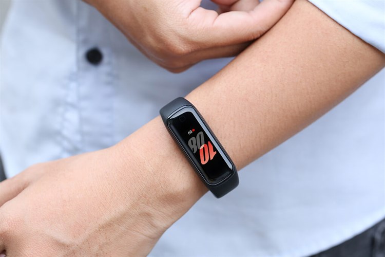 Vòng tay thông minh Samsung Galaxy Fit2 Đen Màu Đen