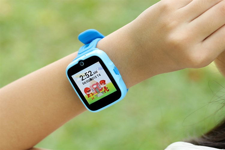 Đồng hồ định vị trẻ em Masstel Super Hero 4G Màu Xanh Dương