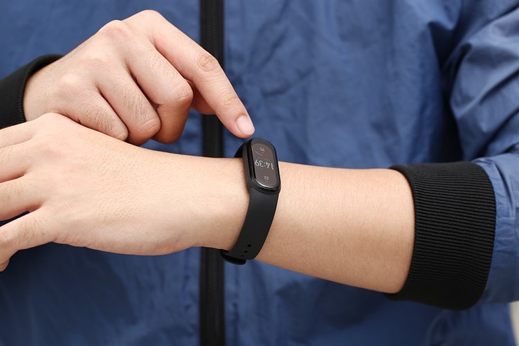 Vòng đeo tay thông minh Mi Band 6 Đen Màu Đen
