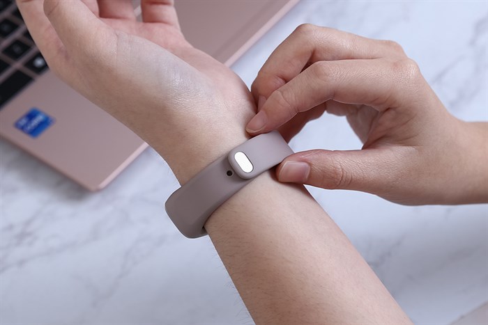 Vòng đeo tay thông minh Oppo Band Màu Tím