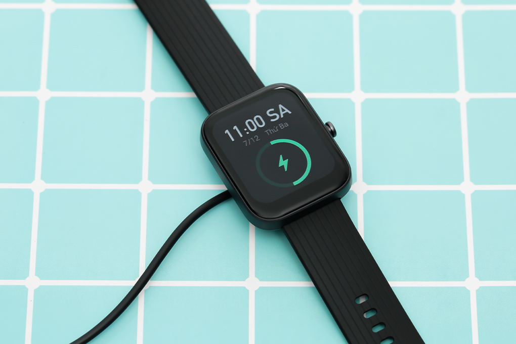 Đồng hồ thông minh Amazfit Bip 3 Pro 44.12mm Màu Đen