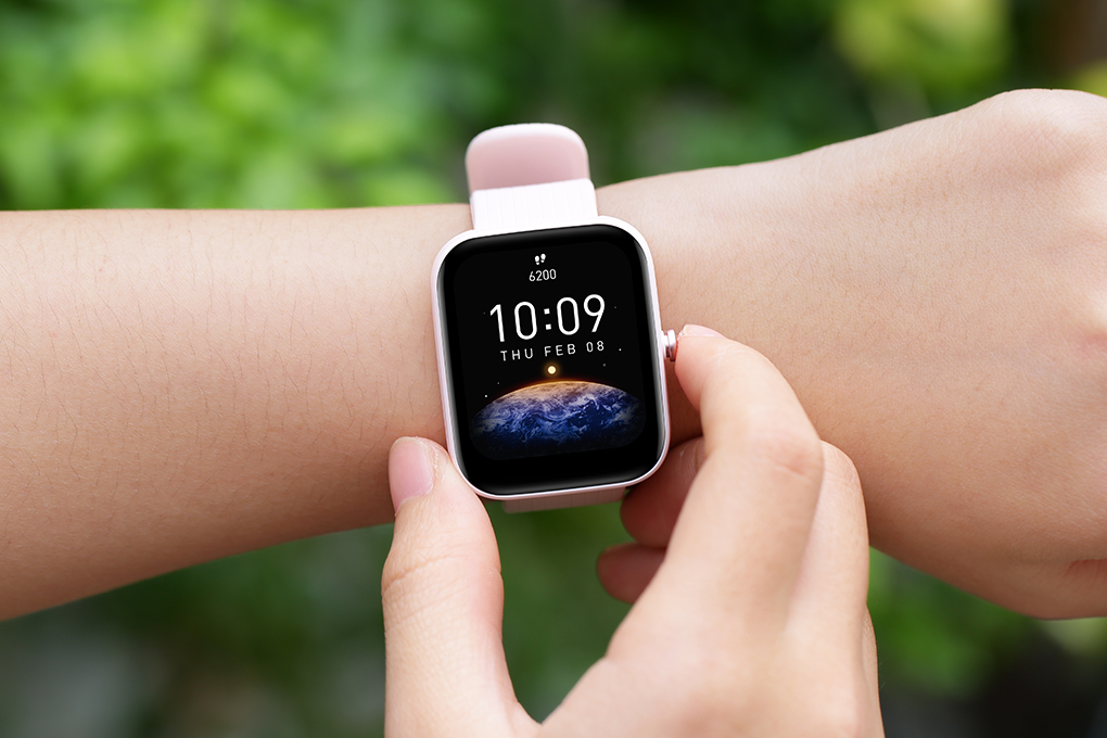 Đồng hồ thông minh Amazfit Bip 3 Pro 44.12mm Màu Hồng