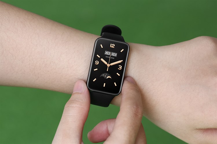 Vòng đeo tay thông minh Mi Band 7 Pro Màu Đen