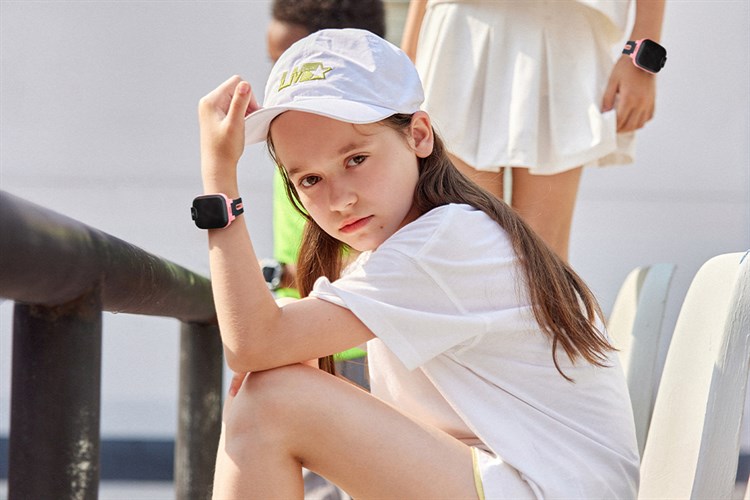 Đồng Hồ Định Vị Trẻ Em imoo Z1 41mm Hồng Màu Hồng