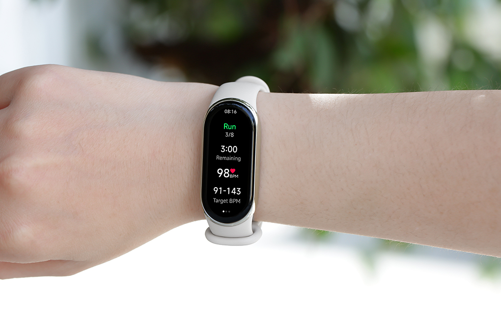 Vòng đeo tay thông minh Mi Band 8 - 13