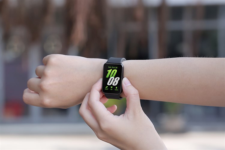 Vòng tay thông minh Samsung Galaxy Fit3 Màu Đen - Xám